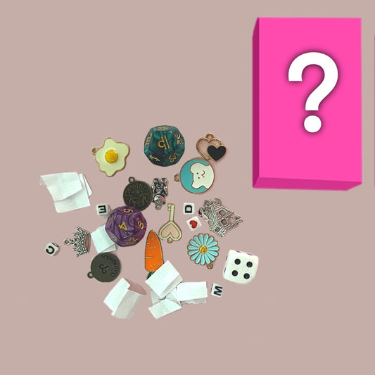 CHARMS + FORTUNE MESSAGES (WIT DECK) READING